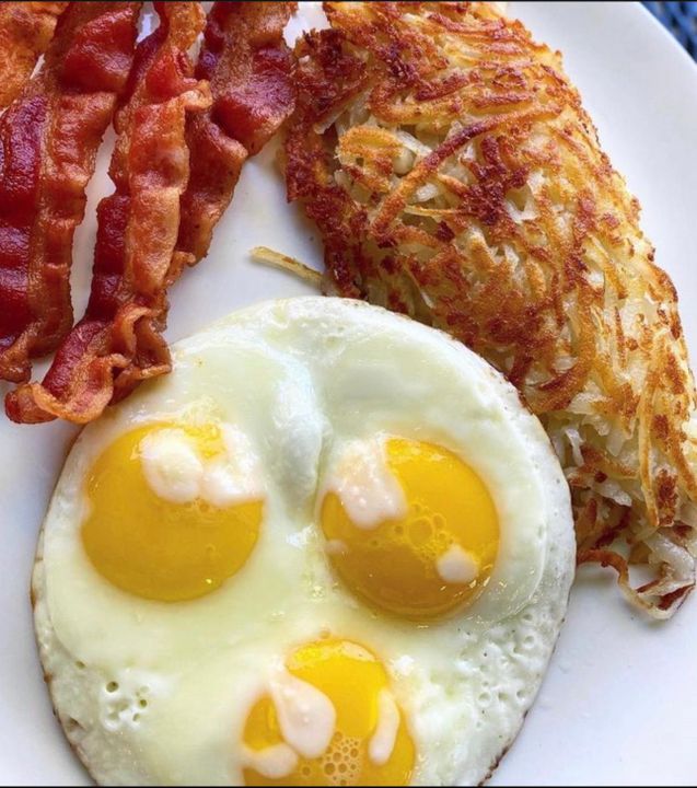 Eggs, bacon, and hash browns at John's